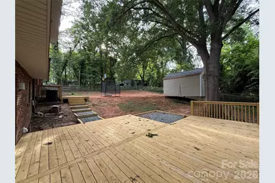 1130 16th Avenue NW, Hickory, NC 28601 - Photo 24