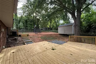 1130 16th Ave NW, Hickory, NC 28601 - Photo 24