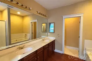 1408 Kenton Ln, Asheville, NC 28803 - Photo 16
