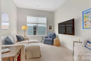 8025 Brookbank Dr, Charlotte, NC 28269 - Photo 10