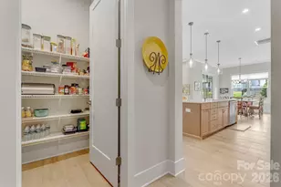 8025 Brookbank Dr, Charlotte, NC 28269 - Photo 22