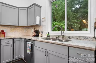 329 W F St, Newton, NC 28658 - Photo 10