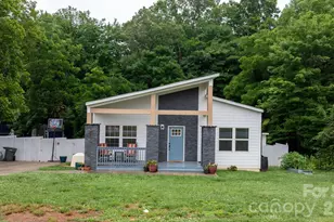 329 W F St, Newton, NC 28658 - Photo 24