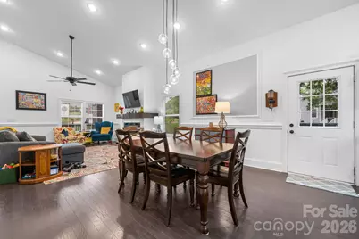 329 W F Street, Newton, NC 28658 - Photo 10