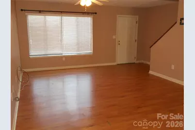 407 E Broad Street #C3, Statesville, NC 28677 - Photo 2