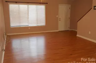 407 E Broad St, Statesville, NC 28677 - Photo 2