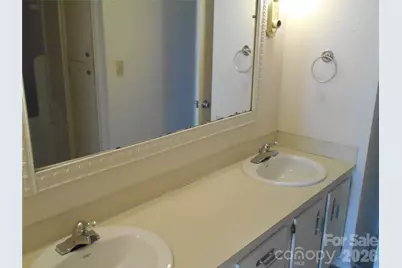 407 E Broad Street #C3, Statesville, NC 28677 - Photo 12
