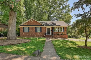 6947 Woodstock Dr, Charlotte, NC 28210 - Photo 34
