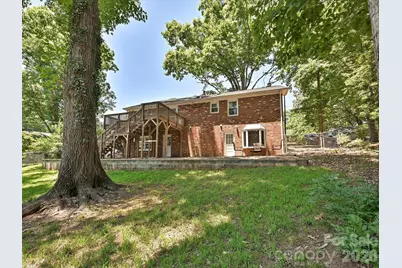 6947 Woodstock Drive, Charlotte, NC 28210 - Photo 32