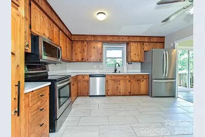 6947 Woodstock Drive, Charlotte, NC 28210 - Photo 12