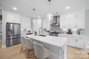 172 Triple Ponds Ct, Clover, SC 29710 - Photo 10