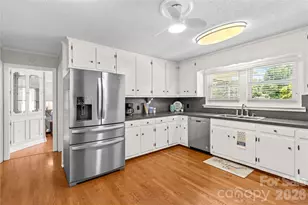 946 Shearers Rd, Mooresville, NC 28115 - Photo 16