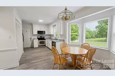 438 Blue Rock Drive, Charlotte, NC 28213 - Photo 4