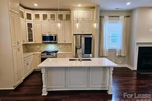 1016 Condon St, Charlotte, NC 28216 - Photo 4