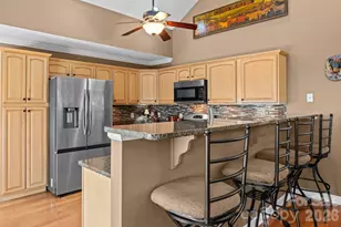 117 Pinnacle Ridge Rd, Beech Mountain, NC 28604 - Photo 8