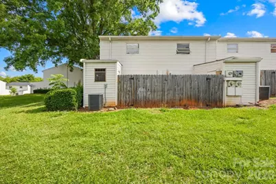 7915 Oak Meadow Court, Charlotte, NC 28210 - Photo 20