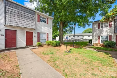 7915 Oak Meadow Court, Charlotte, NC 28210 - Photo 2