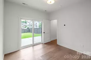 1451 Haywood Ct, Charlotte, NC 28205 - Photo 36