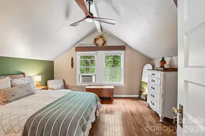 111 Bennett Street, Burnsville, NC 28714 - Photo 16