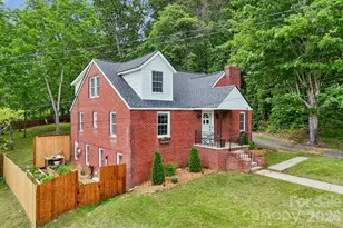 111 Bennett St, Burnsville, NC 28714 - Photo 1