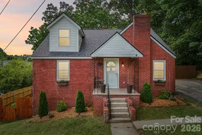 111 Bennett Street, Burnsville, NC 28714 - Photo 2