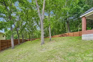 111 Bennett St, Burnsville, NC 28714 - Photo 40