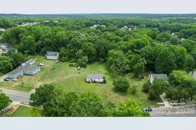 8100 Plott Road, Charlotte, NC 28215 - Photo 4