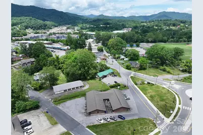 34 Maple Street, Waynesville, NC 28786 - Photo 4