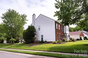 405 Matthews Estates Rd, Matthews, NC 28105 - Photo 4