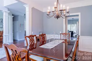 405 Matthews Estates Rd, Matthews, NC 28105 - Photo 10