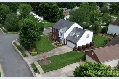 405 Matthews Estates Road, Matthews, NC 28105 - Photo 2
