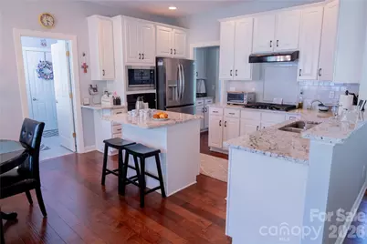 405 Matthews Estates Road, Matthews, NC 28105 - Photo 18