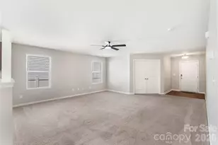 10131 Holly Park Dr, Charlotte, NC 28214 - Photo 12