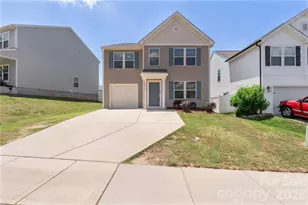 10131 Holly Park Dr, Charlotte, NC 28214 - Photo 2