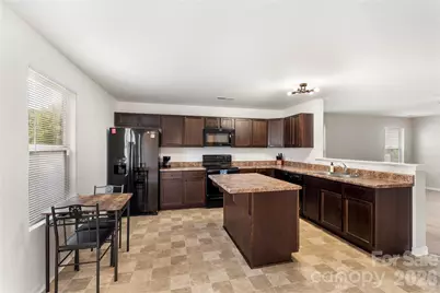 10131 Holly Park Drive, Charlotte, NC 28214 - Photo 16