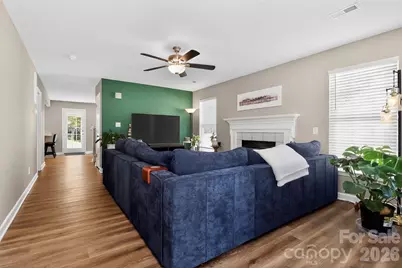 4819 Hopewood Lane, Charlotte, NC 28216 - Photo 4