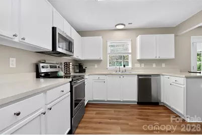 4819 Hopewood Lane, Charlotte, NC 28216 - Photo 16