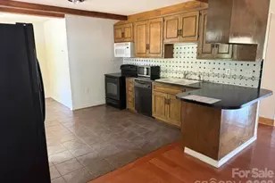 1764 Spurgeon Rd, Hickory, NC 28602 - Photo 4