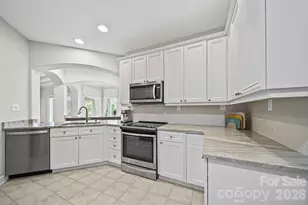 17712 Preston Lake Dr, Cornelius, NC 28031 - Photo 10