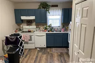 111 Sunset Dr, Clover, SC 29710 - Photo 6