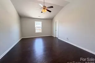 4034 Rosfield Dr, Charlotte, NC 28214 - Photo 4