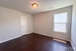 4034 Rosfield Dr, Charlotte, NC 28214 - Photo 12