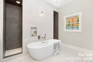 5046 Woodwinds Dr NE, Hickory, NC 28601 - Photo 18