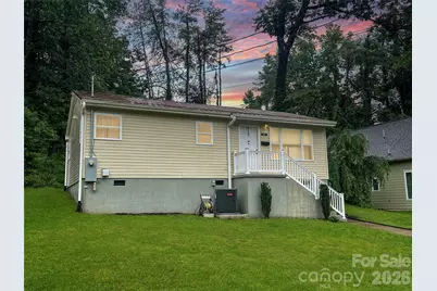 212 Maple Avenue, Marion, NC 28752 - Photo 2