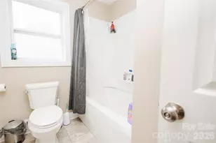 212 Maple Ave, Marion, NC 28752 - Photo 14