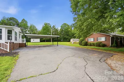241 Presbyterian Road, Mooresville, NC 28115 - Photo 8