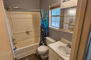 4731 Highlake Dr, Charlotte, NC 28215 - Photo 8