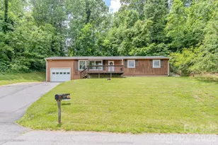 84 English Rd, Spruce Pine, NC 28777 - Photo 1