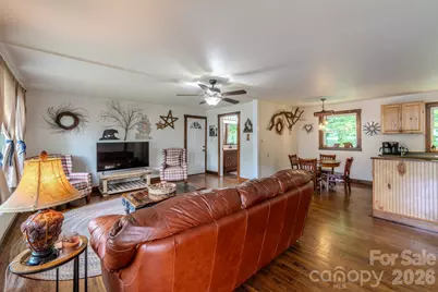 84 English Road, Spruce Pine, NC 28777 - Photo 4