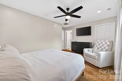 1825 Rozwood Drive, Charlotte, NC 28216 - Photo 18
